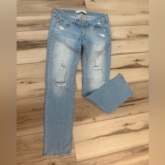 Hollister Light Blue Ripped Jeans - Picture 1 of 5